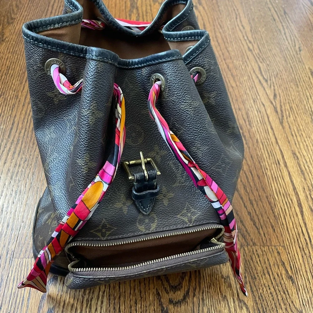 Authentic Louis Vuitton Monogram Montsouris MM Backpack - Picture 13 of 16